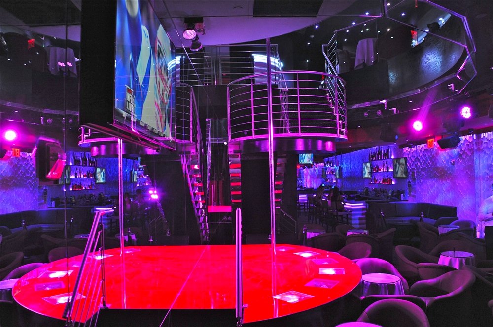 vivid new york strip club bar